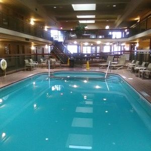 Meet your Posher, Sherry